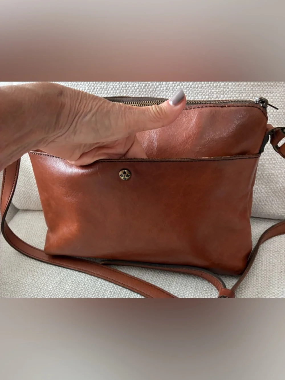 Patricia Nash EUC Avellino
Basketweave Tan Genuine
Leather Crossbody - Picture 3 of 16